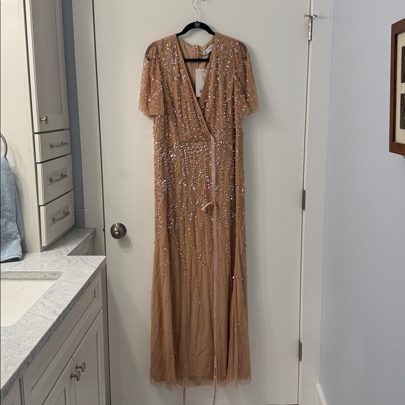 NWT MacDuggal Pink Embellished Flutter Sleeve Gown$698 Sz 16 - Picture 4 of 8